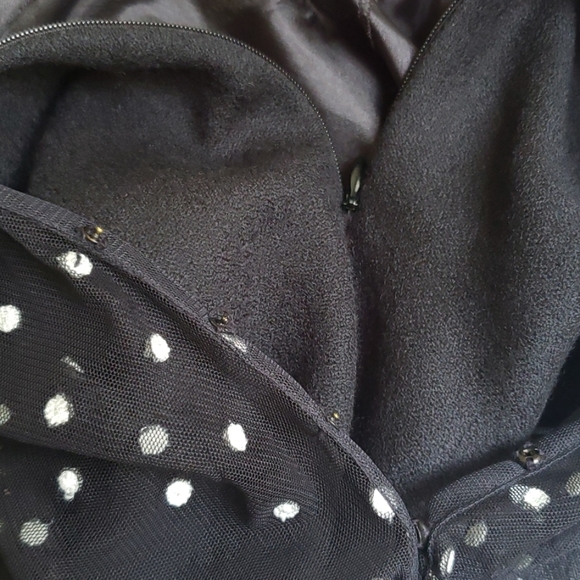 St.John NEW Balloon Skirt Mesh Top Women's BLACK & WHITE NWT - Picture 14 of 15